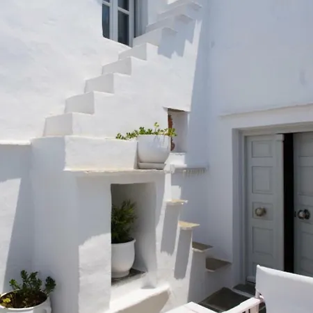 Apollonion House