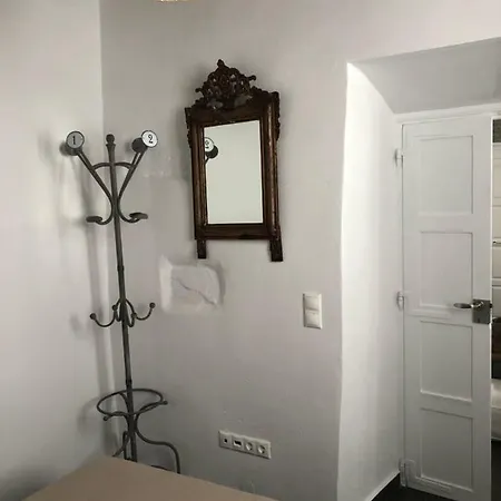 アパート Apollonion House